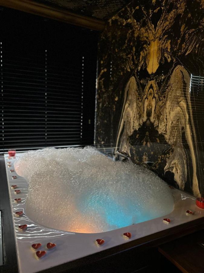 Bayrak Grand Hotel ترابزون المظهر الخارجي الصورة