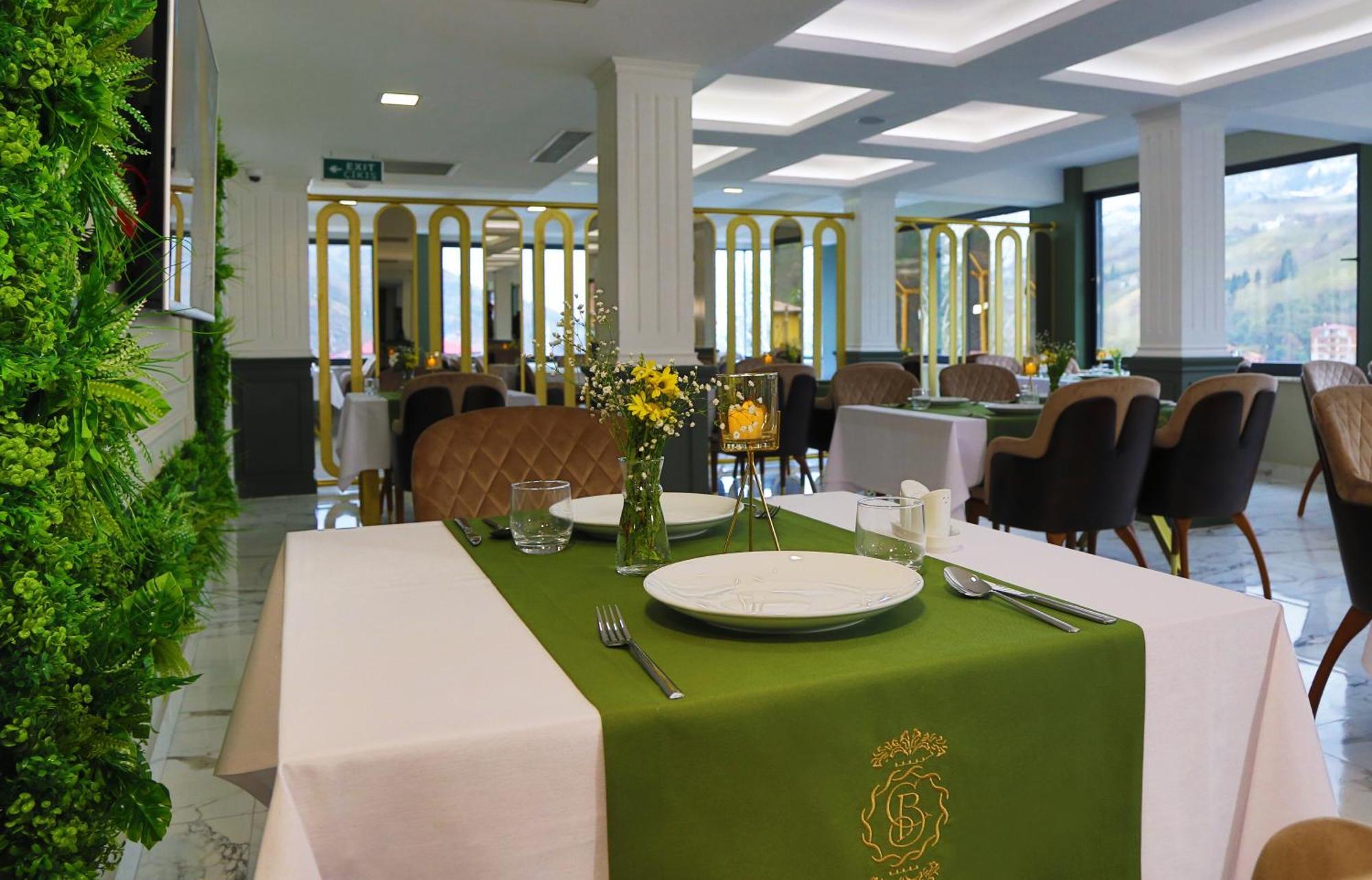Bayrak Grand Hotel ترابزون المظهر الخارجي الصورة